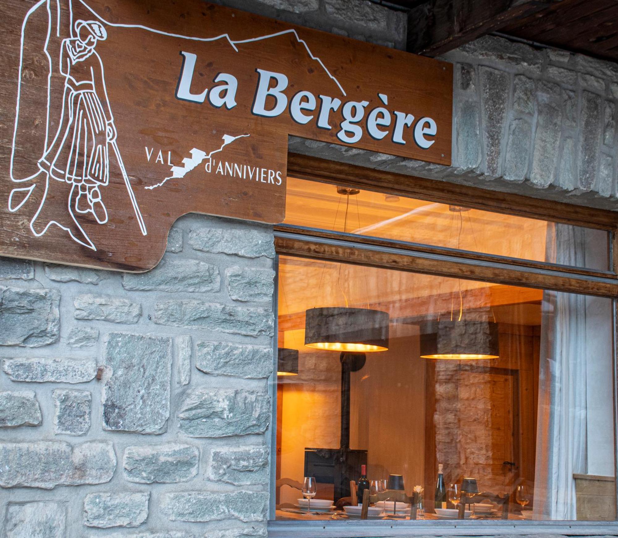La Bergere Hotel Ayer Екстериор снимка